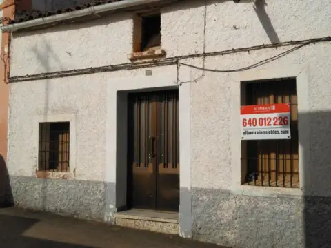 Casa en calle de la Iglesia, 26